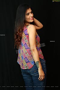 Chanchal Sharma in Ethnic Pattern Print Top and Jeans