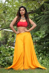 Priyanka Augustin in Yellow Divided Skirt