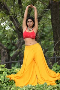 Priyanka Augustin in Yellow Divided Skirt