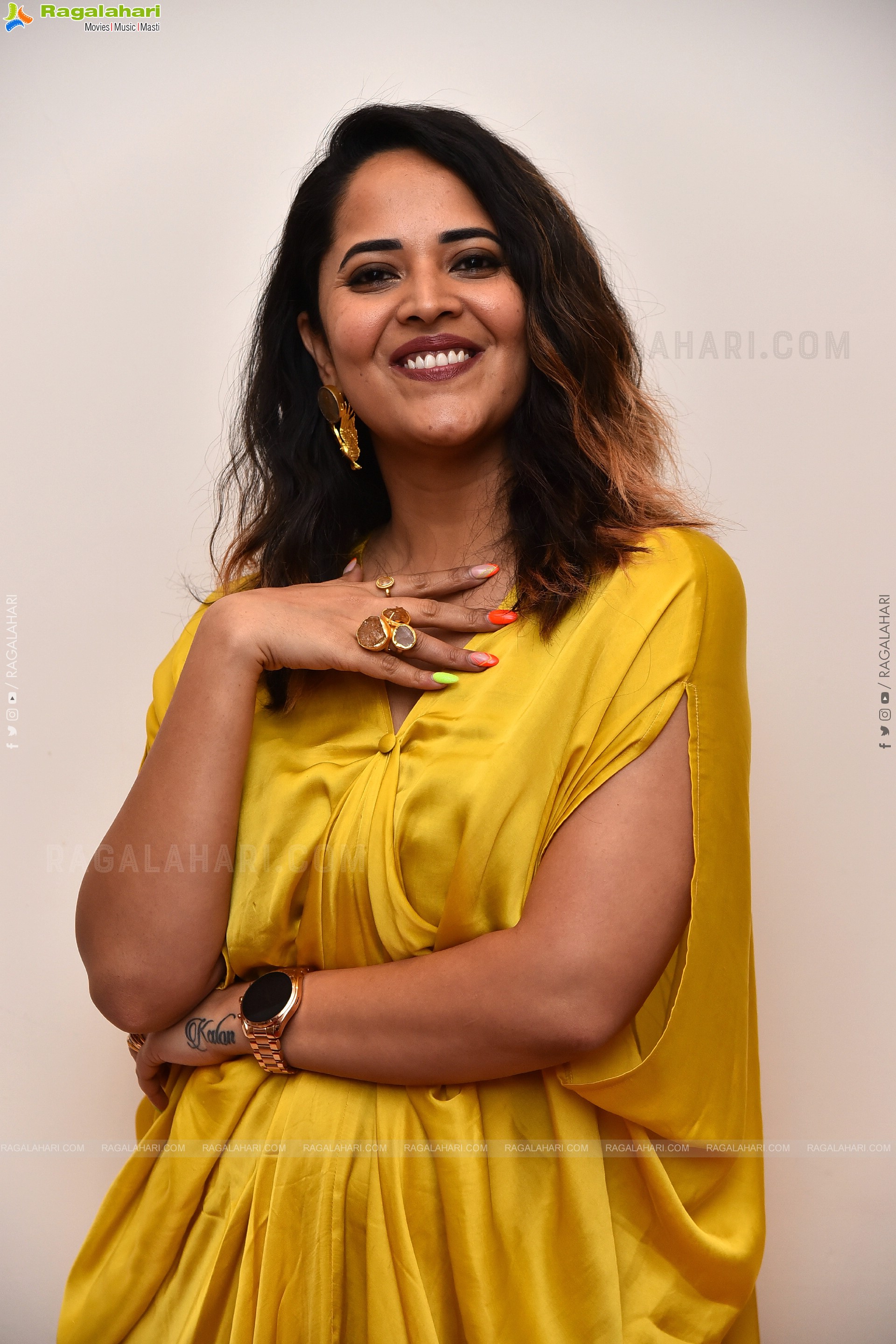 Anasuya Bharadwaj at Ari Movie First Look Launch, HD Photo Gallery