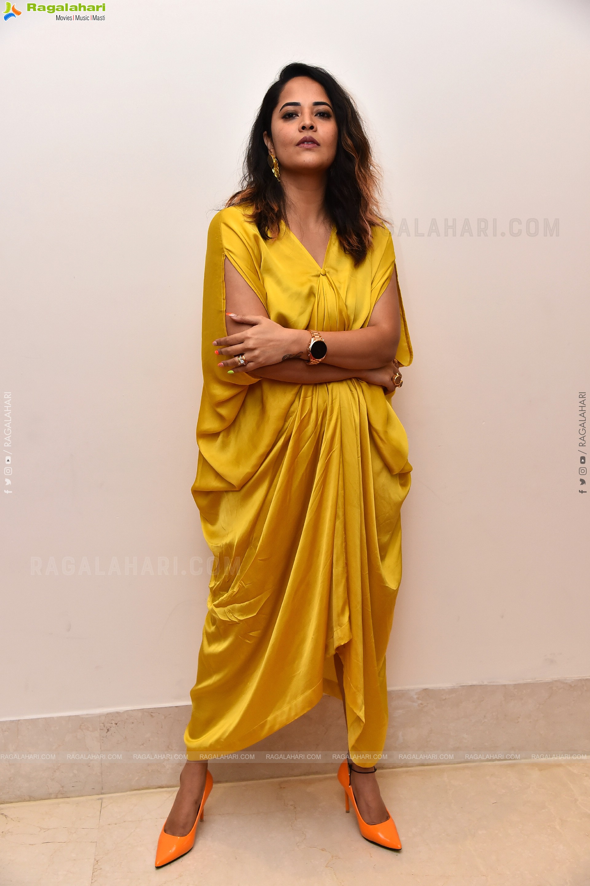 Anasuya Bharadwaj at Ari Movie First Look Launch, HD Photo Gallery