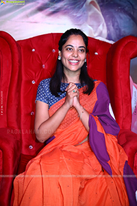 Bindu Madhavi at Her Birthday Celebrations