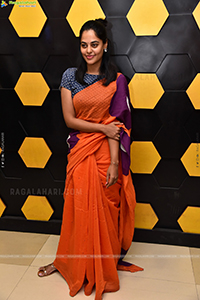 Bindu Madhavi at Her Birthday Celebrations