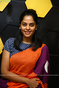 Bindu Madhavi at Her Birthday Celebrations