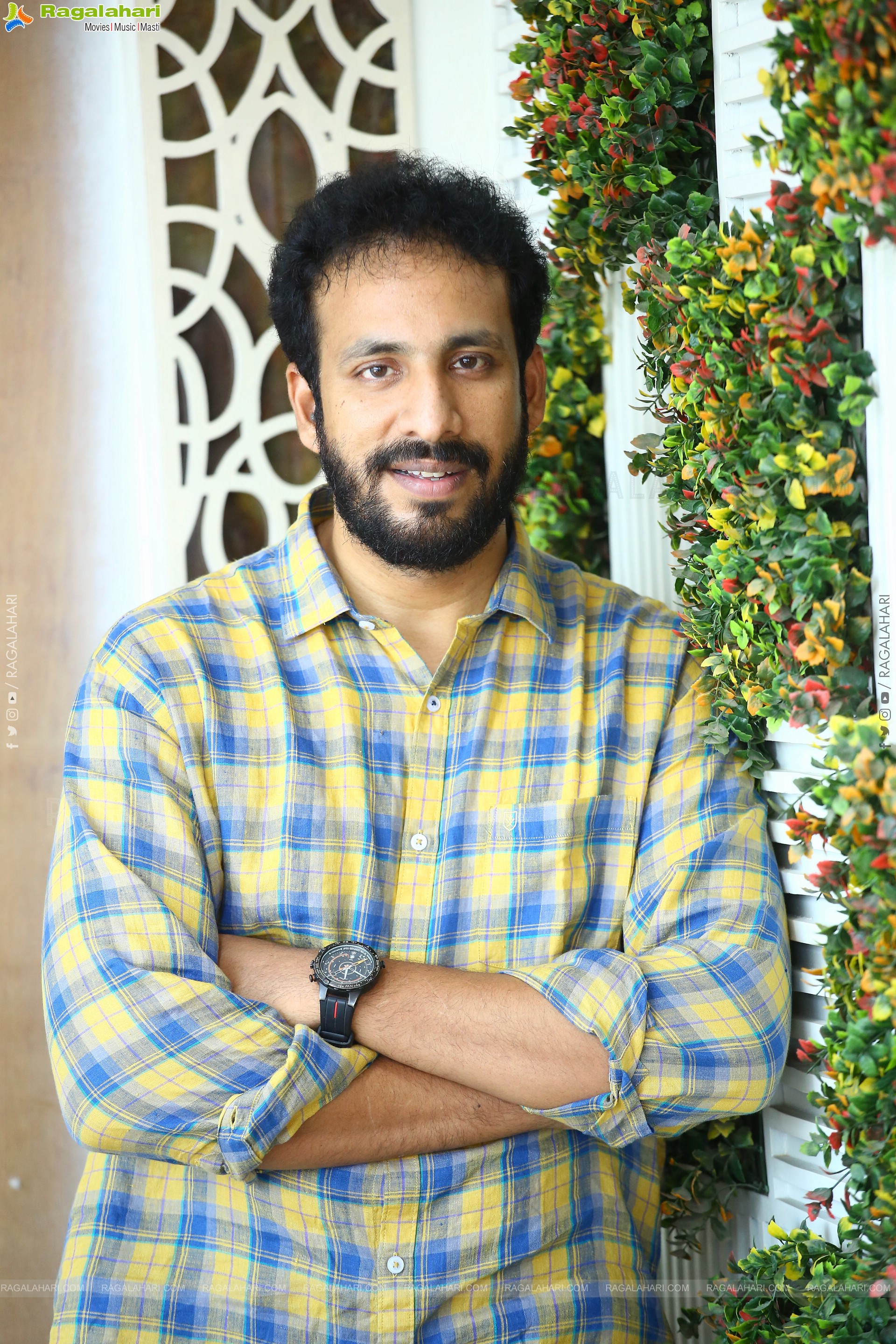 Director Sashi Kiran Tikka at Major Movie Interview, HD Photo Gallery