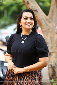 Ester Noronha at Recce Press Meet