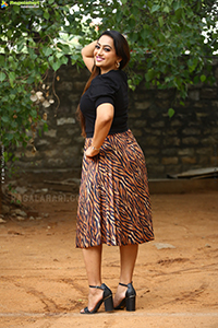 Ester Noronha at Recce Press Meet