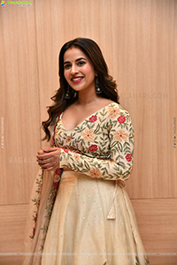 Komalee Prasad at Modern Love Hyderabad Trailer Launch