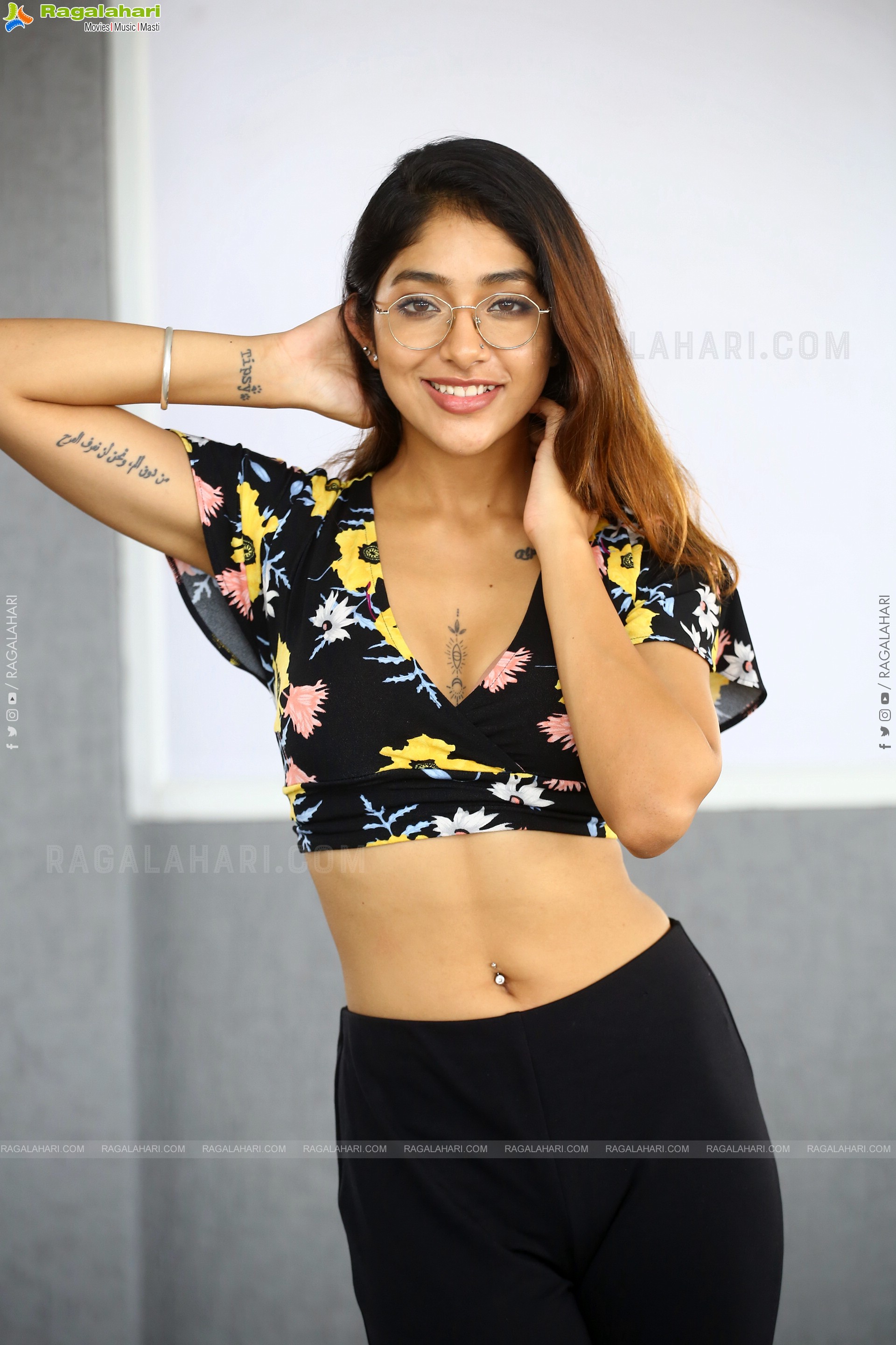 Meher Chahal at 7 Days 6 Nights Movie Interview, HD Photo Gallery