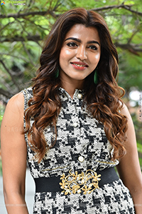 Sai Dhanshika at Shikaru Movie Press Meet