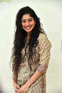 Sai Pallavi at Virata Parvam Success Meet