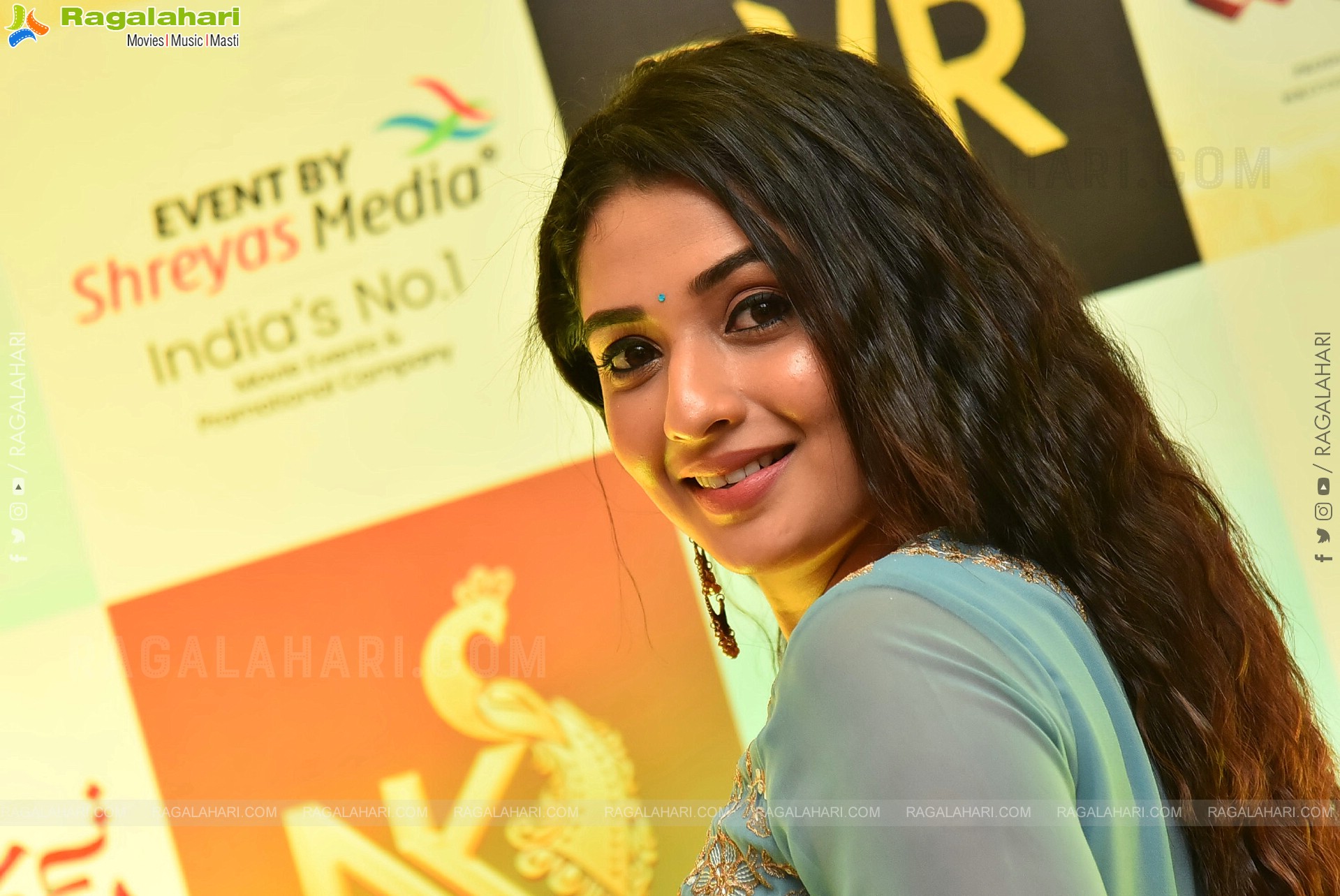 Sonal Monteiro at Banaras Movie Press Meet, HD Photo Gallery