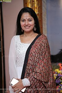 Suhasini at Dakshin Vindu Launch