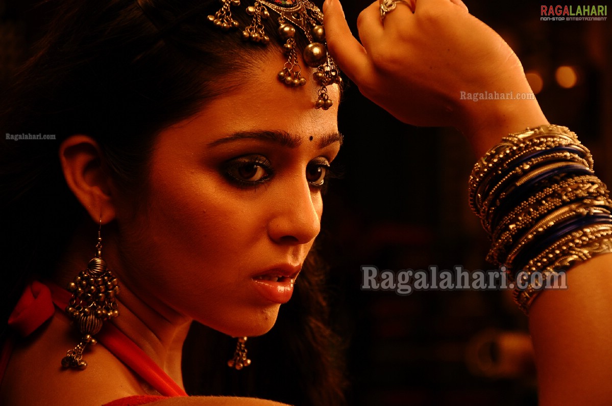 Charmi Stills from Ragada, Photo Gallery