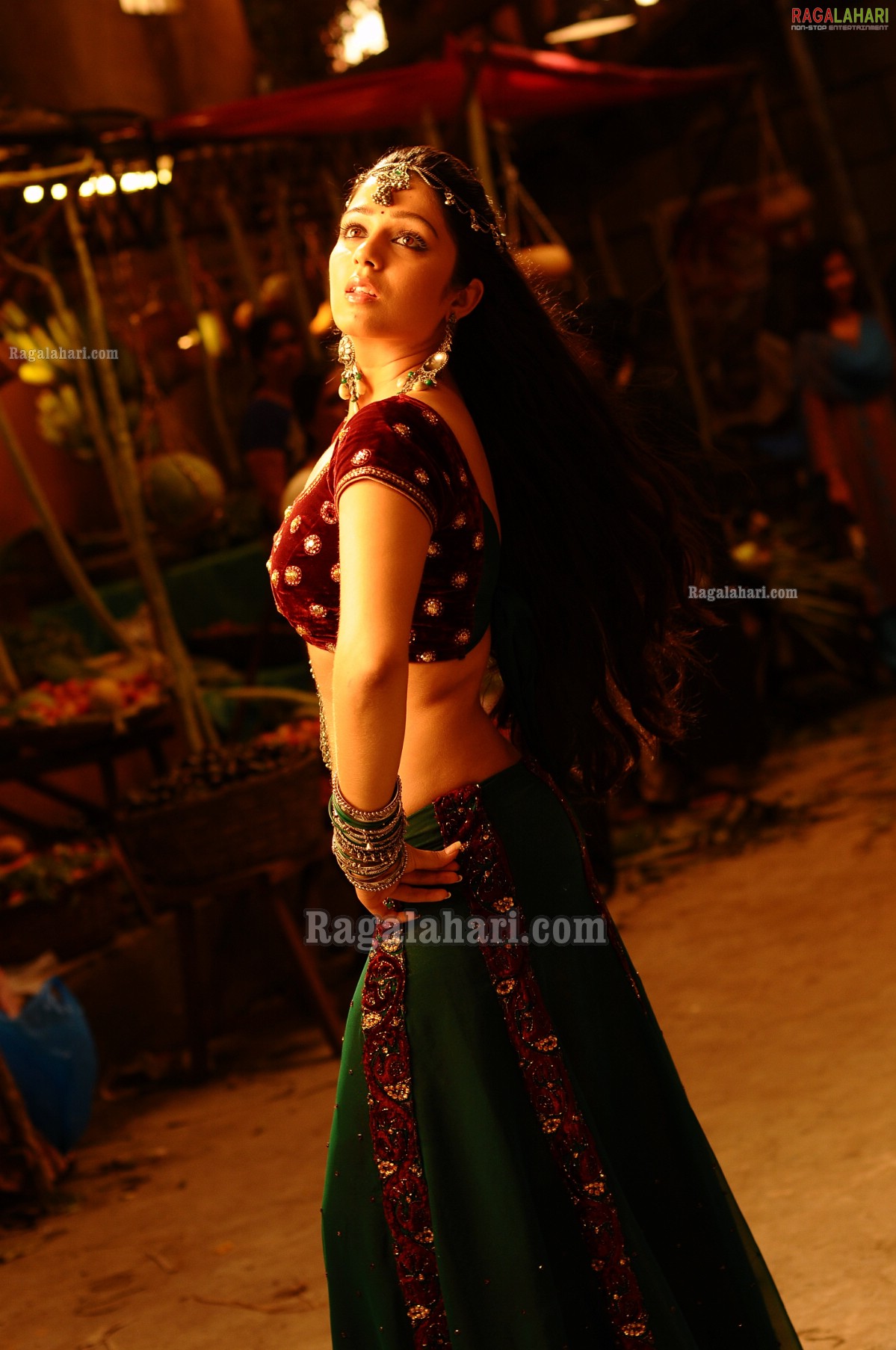 Charmi Stills from Ragada, Photo Gallery