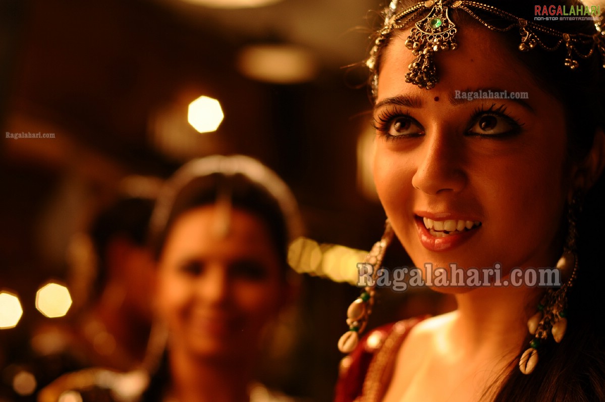 Charmi Stills from Ragada, Photo Gallery