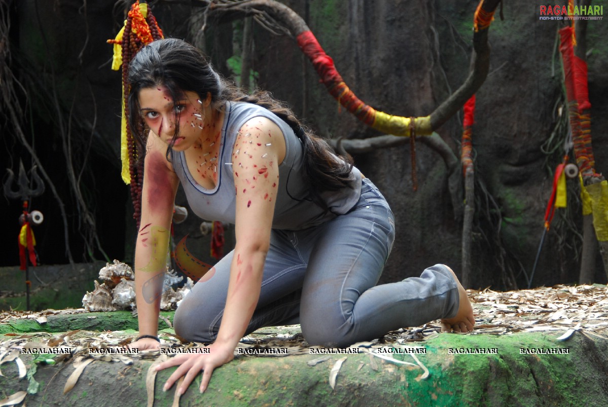 Charmi in Sakuchi Getup in Mangala, Photo Gallery