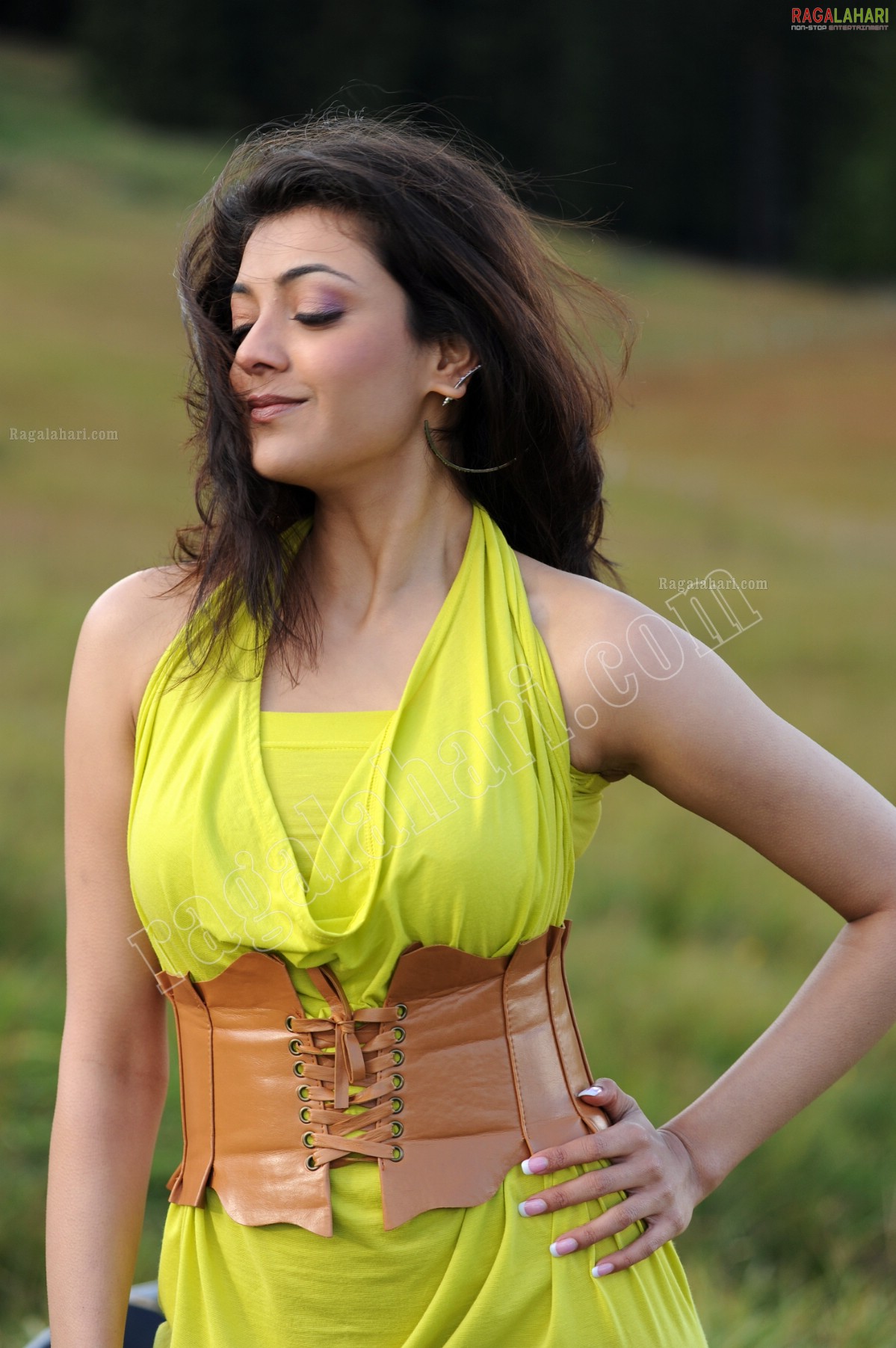 Kajal in Western Outfit, HD Gallery, Images