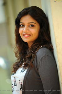 Colors Swathi High Definition Photos