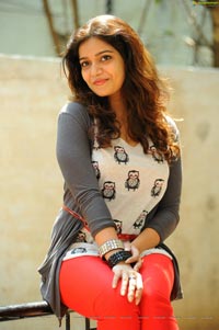 Colors Swathi High Definition Photos