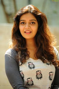 Colors Swathi High Definition Photos