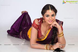 Asmita Sood in Langa Davani