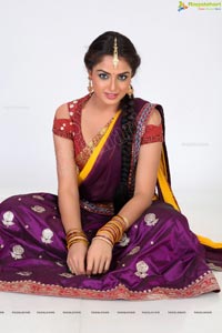 Asmita Sood in Langa Davani