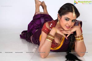 Asmita Sood in Langa Davani