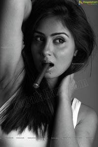 Bhanu Shree Mehra Smoking Hot Photos