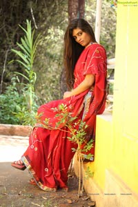 Hot Indian Model Sheetal in Red Saree