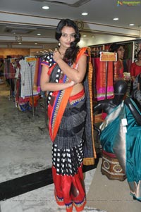 Nikitha Narayan at Singhanias Store