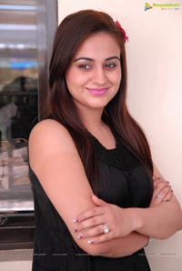 Aksha Pardasany