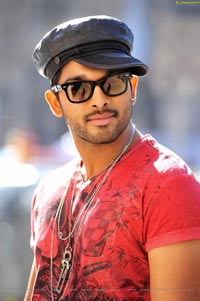 Allu Arjun in Iddarammayilato