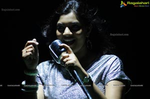 Geetha Madhuri Hot Photos