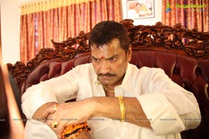 Charan Raj in Paisa