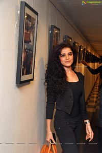 Piaa Bajpai at Back Bench Student Photo Exhibition