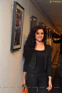 Piaa Bajpai at Back Bench Student Photo Exhibition