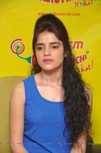 Pia Bajpai at Radio Mirchi