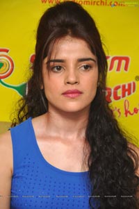 Pia Bajpai at Radio Mirchi