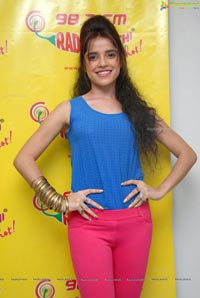 Pia Bajpai at Radio Mirchi