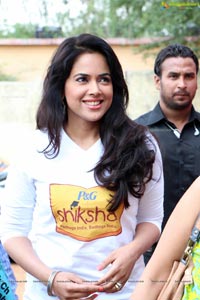 Sameera Reddy P&G Shiksha Diwas