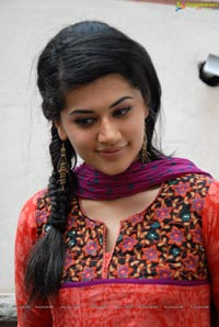 Taapsee at Gundello Godari Success Meet