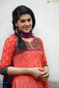 Taapsee at Gundello Godari Success Meet