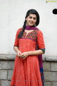 Taapsee at Gundello Godari Success Meet