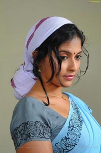 Anjali in Madha Gaja Raja