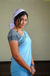 Anjali in Madha Gaja Raja