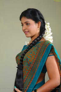 Anjali in Vathikuchi