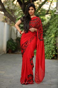 Jiya Khan in Red Saree