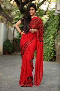 Jiya Khan in Red Saree