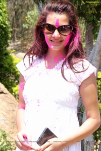 Diksha Panth at Rang De Holi Bash